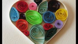 Χειροτεχνία με χάρτινες ταινίες Quilling: Δημιουργία περίπλοκων σχεδίων