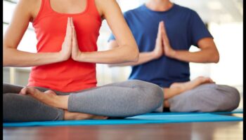 Διαλογιστικοί μύες: Ασκήσεις μυαλού-σώματος για δύναμη και ηρεμία